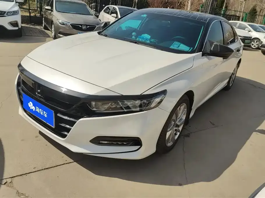 Honda Accord — фото 1