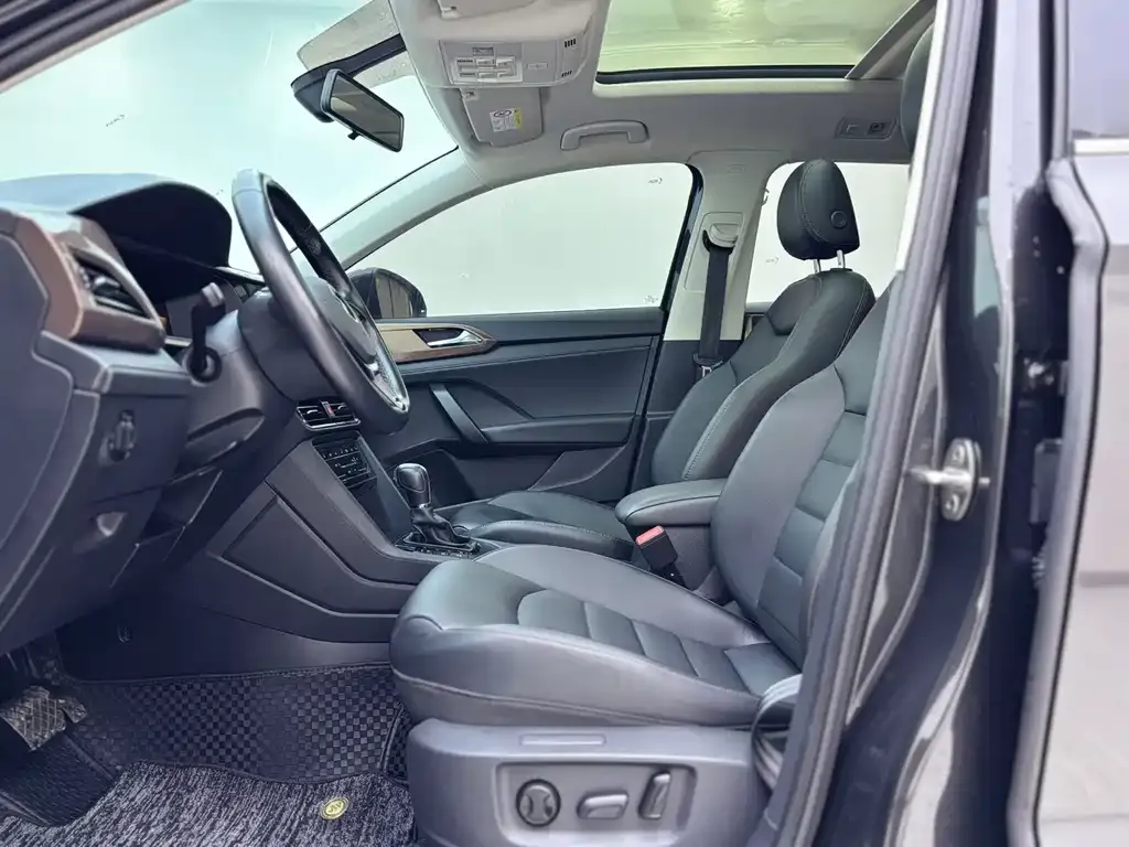 Volkswagen Tharu 2022 из CN, фото 10
