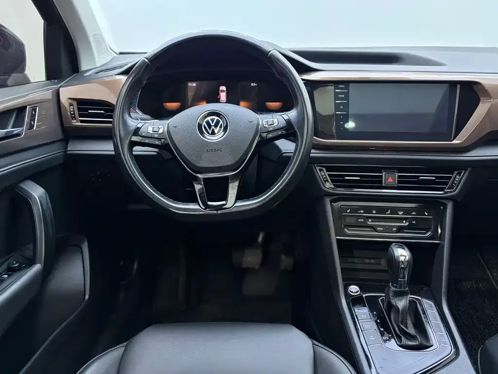 Volkswagen Tharu 2022 из CN, фото 3