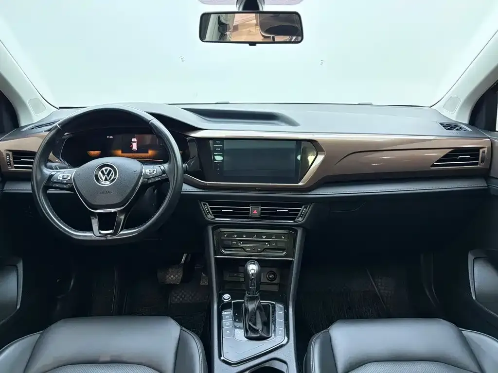 Volkswagen Tharu 2022 из CN, фото 9