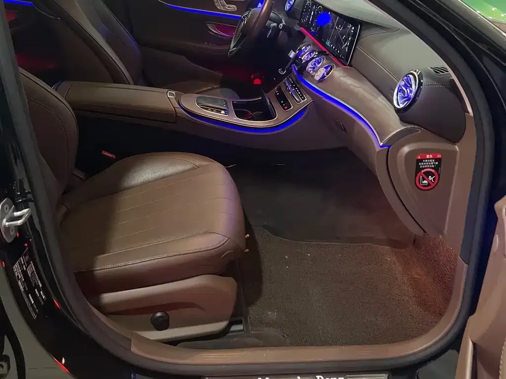 Mercedes-Benz E-Class 2023 из CN, фото 4