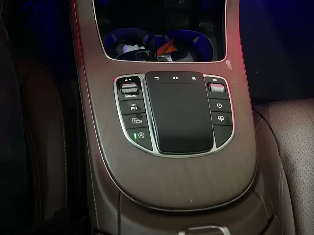 Mercedes-Benz E-Class 2023 из CN, фото 2