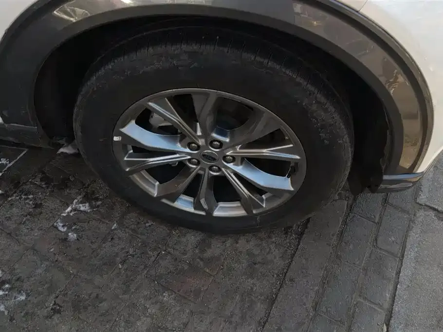 Ford Explorer 2022 из CN, фото 3