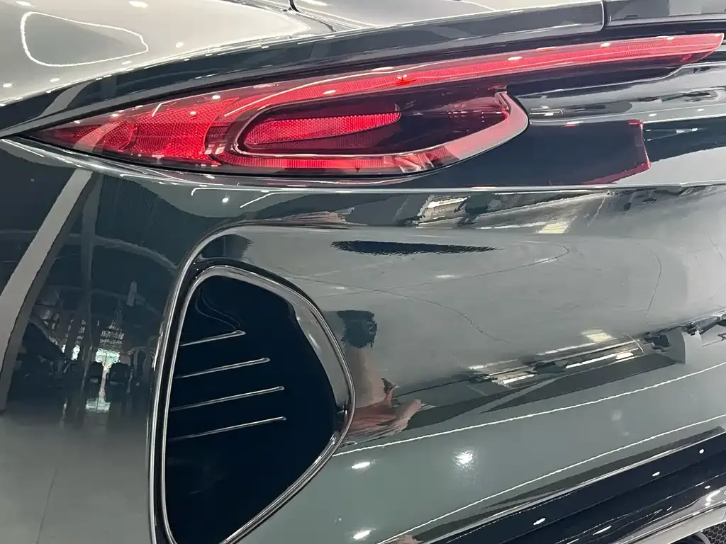 Lotus Emira 2023 из CN, фото 6