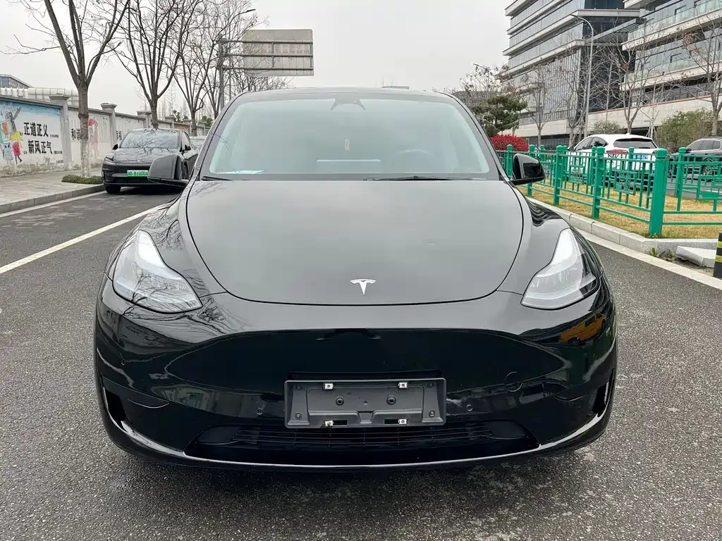 Tesla Model Y 2023 из CN, фото 10