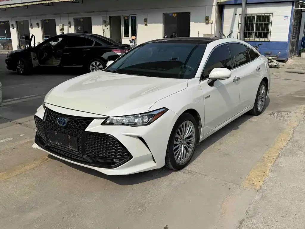 Toyota Avalon 2021 из CN, фото 1