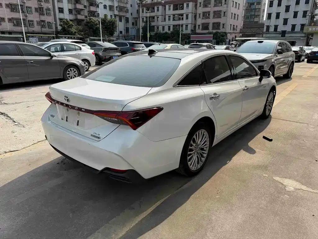 Toyota Avalon 2021 из CN, фото 4