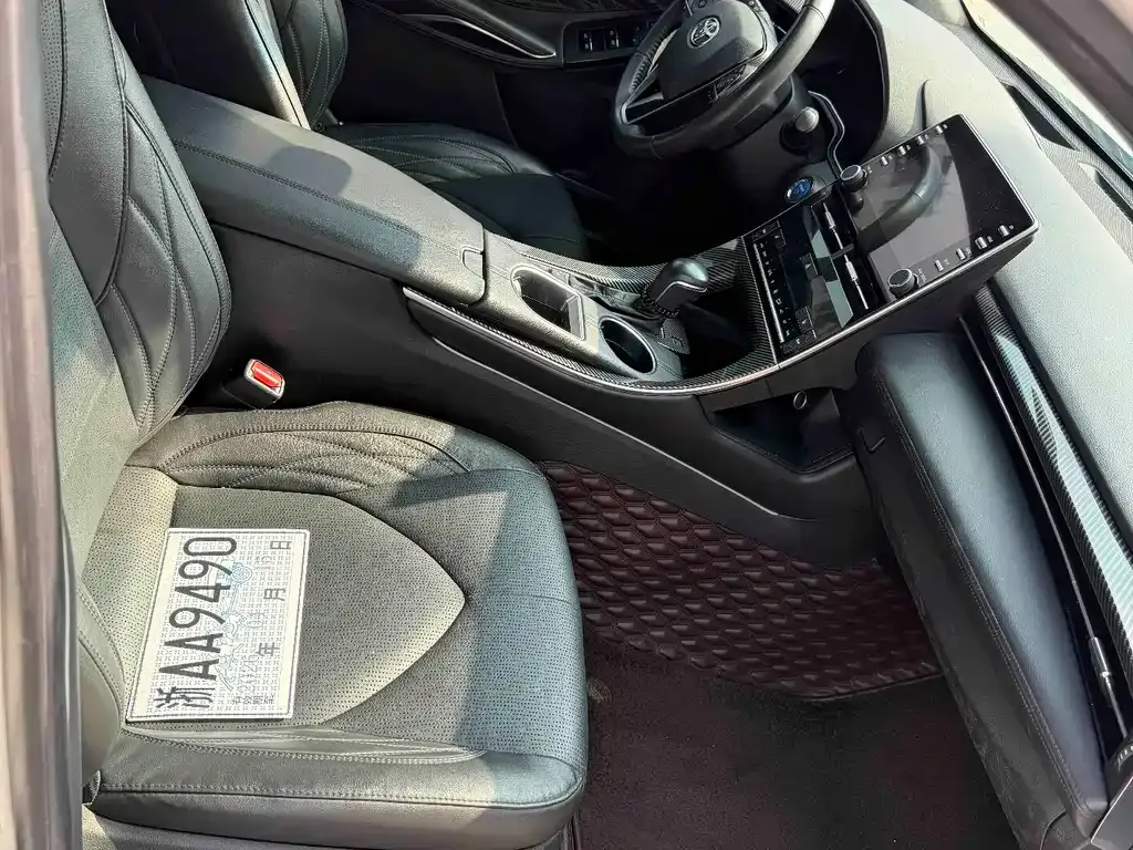 Toyota Avalon 2021 из CN, фото 8