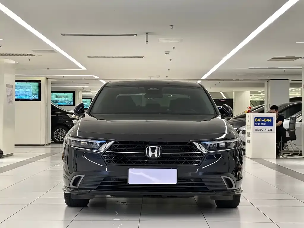 Honda Accord 2023 из CN, фото 3