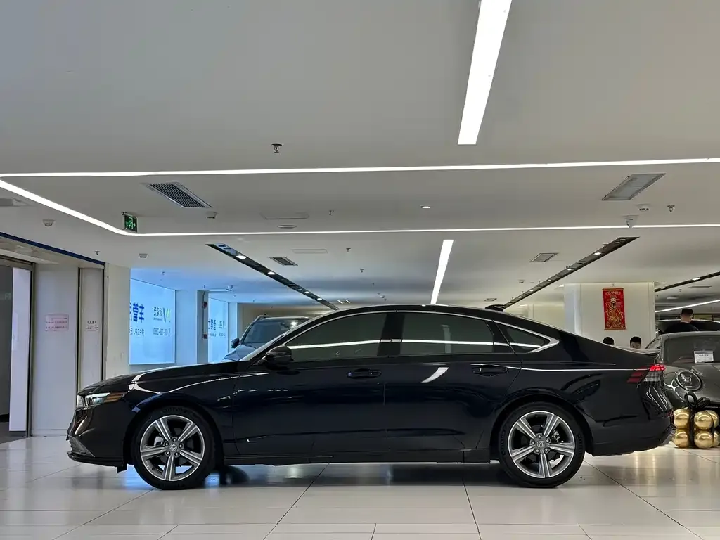 Honda Accord 2023 из CN, фото 8