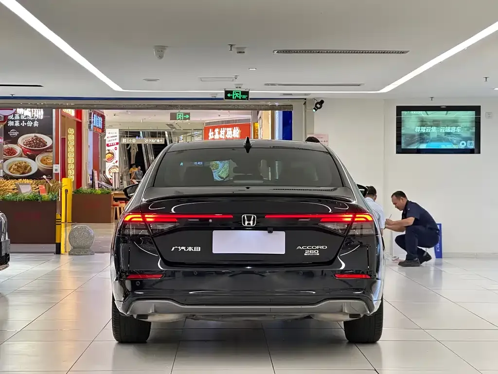 Honda Accord 2023 из CN, фото 2