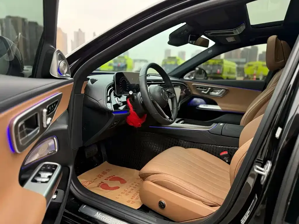 Mercedes-Benz E-Class 2025 из CN, фото 2