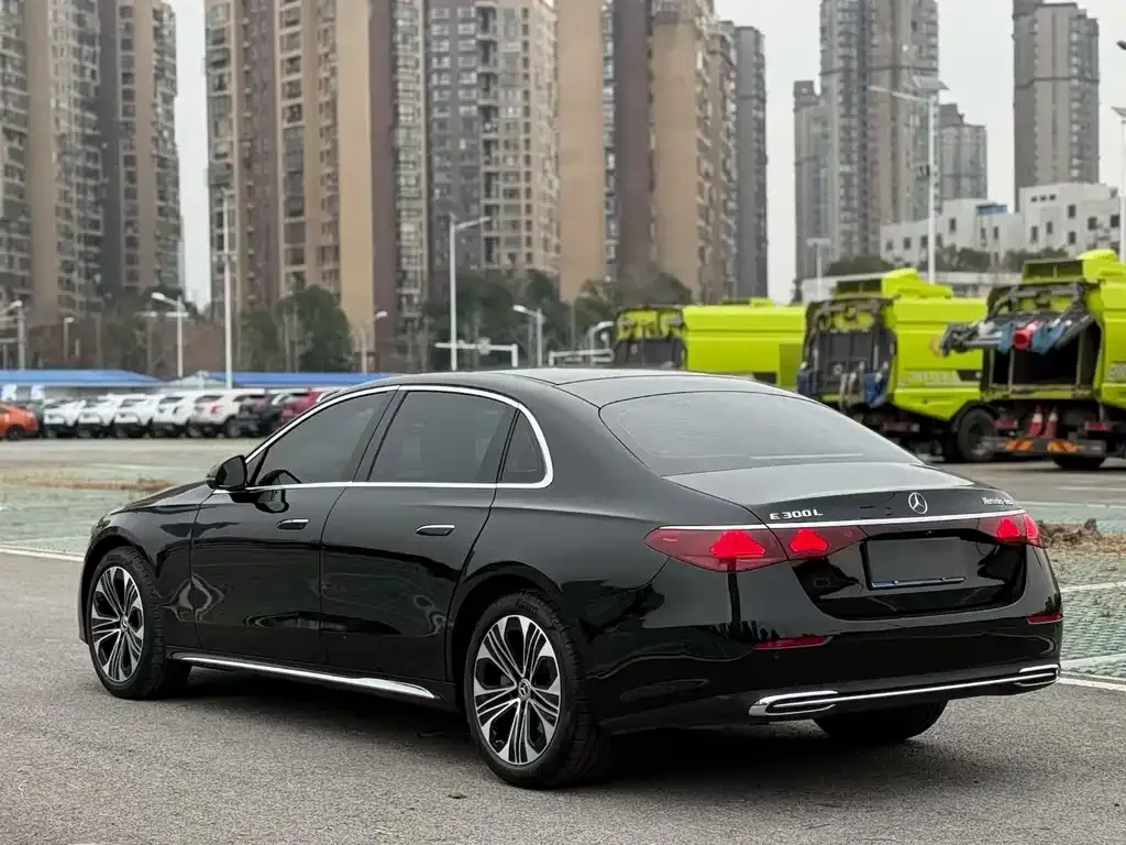 Mercedes-Benz E-Class 2025 из CN, фото 7