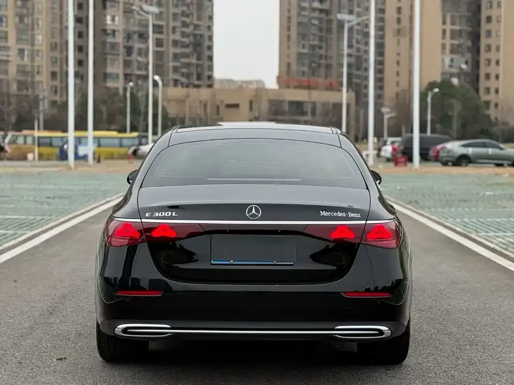 Mercedes-Benz E-Class 2025 из CN, фото 4