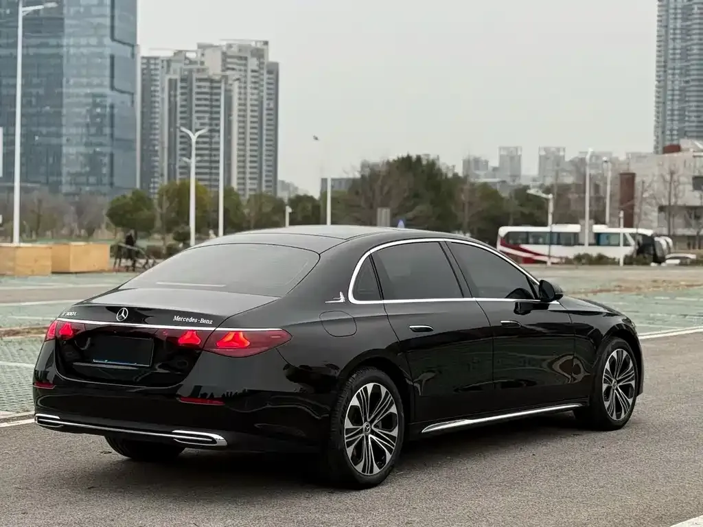 Mercedes-Benz E-Class 2025 из CN, фото 3