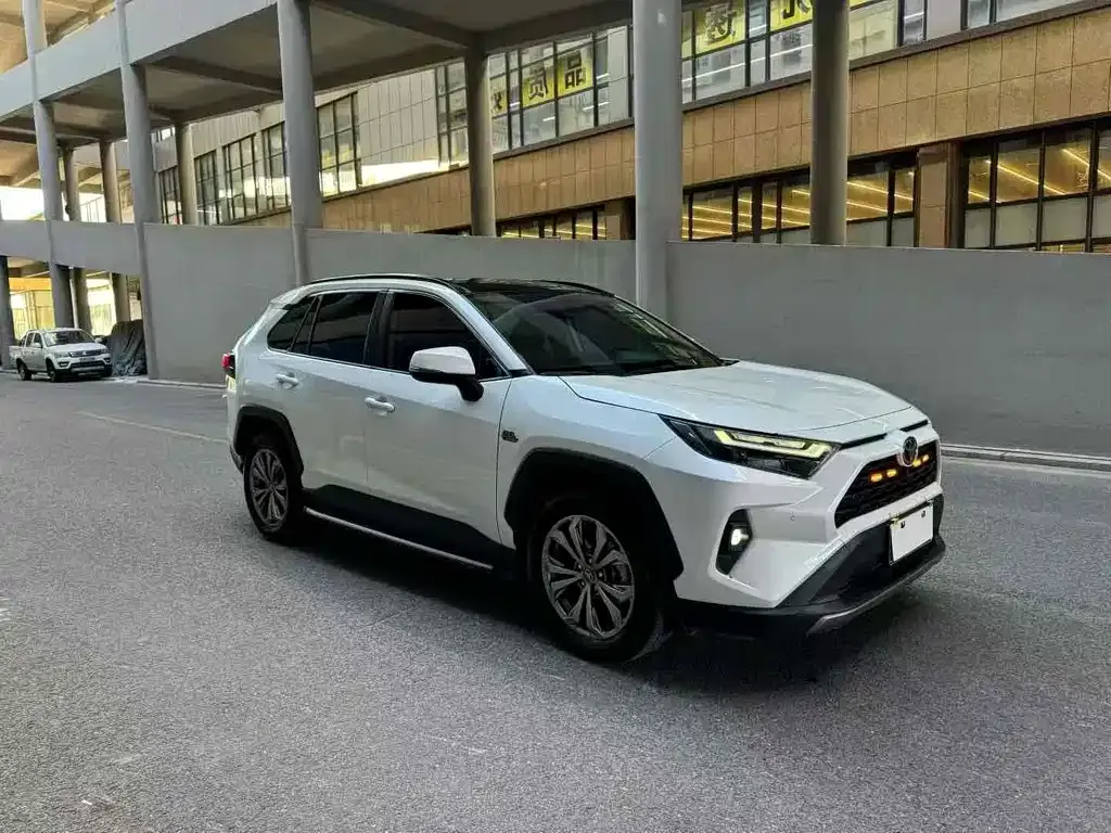 Toyota RAV4 2024 из CN, фото 8