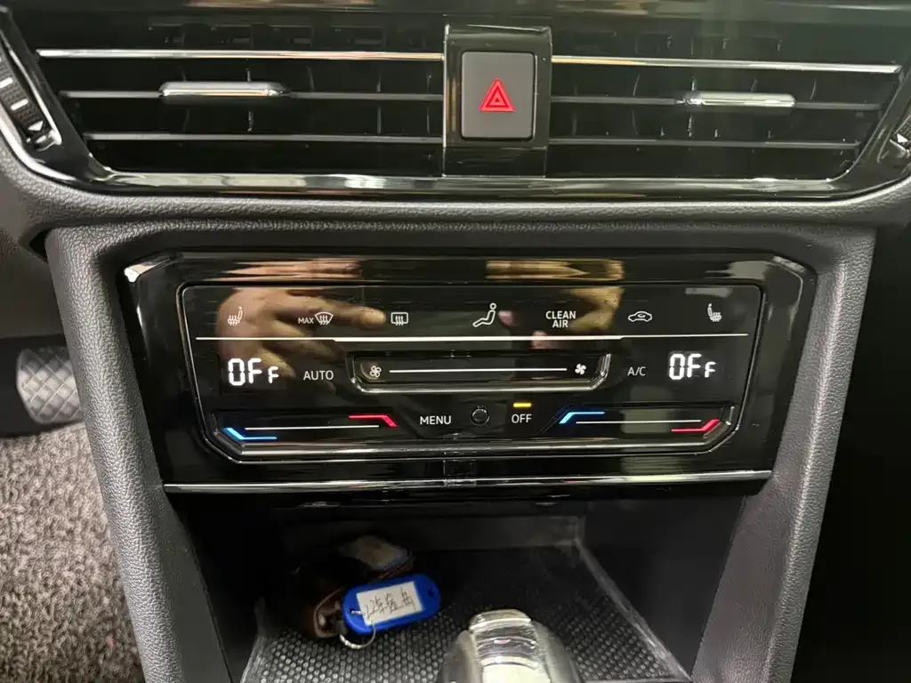 Volkswagen Tharu 2022 из CN, фото 6
