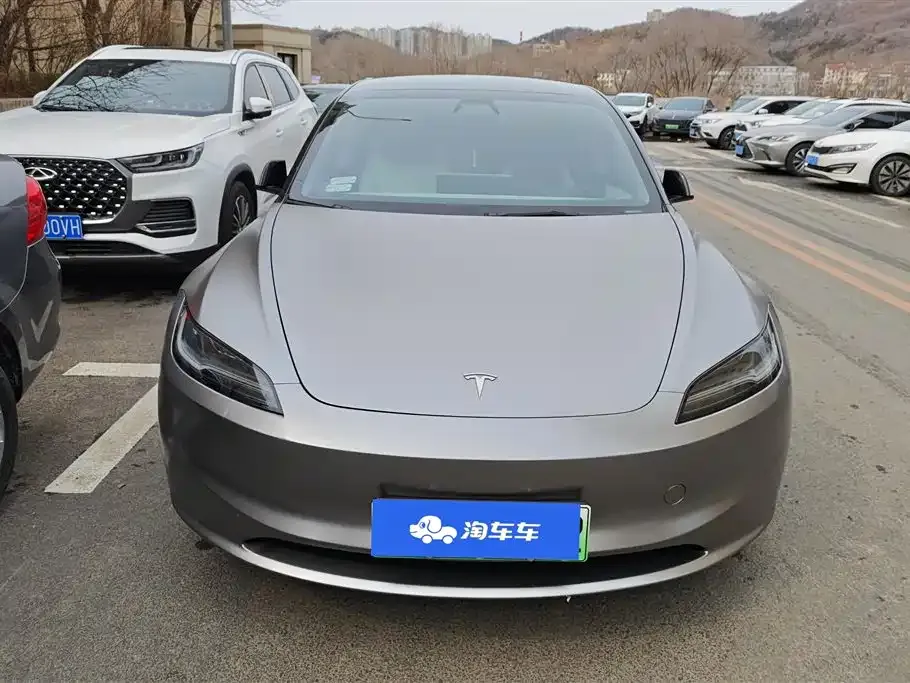 Tesla Model 3 — фото 5