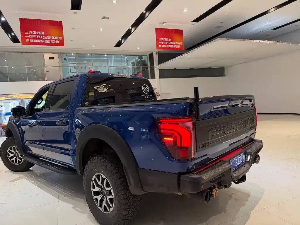 Ford F-150 Raptor 2023 из CN, фото 4