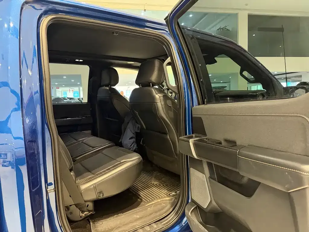 Ford F-150 Raptor 2023 из CN, фото 7
