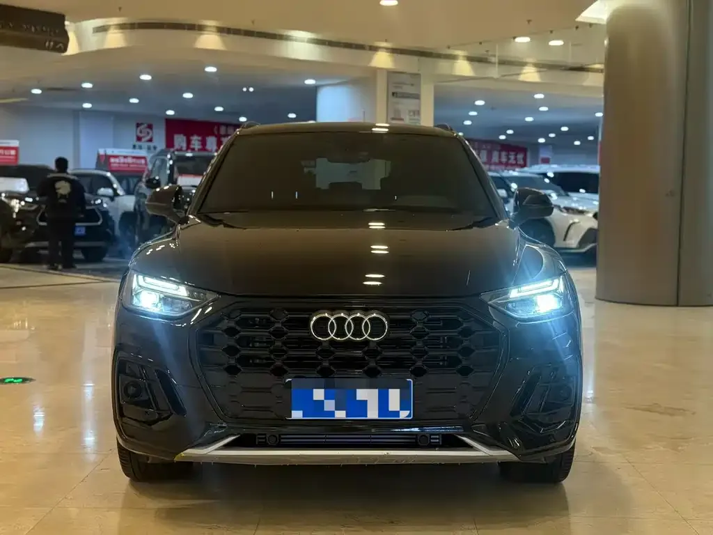 Audi Q5L 2023 из CN, фото 1