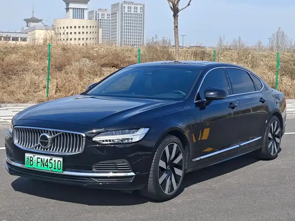 Volvo S90 PHEV — фото 1