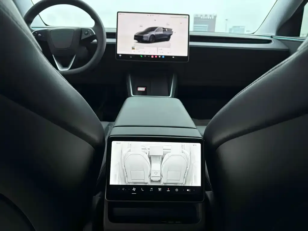 Tesla Model Y 2025 из CN, фото 2