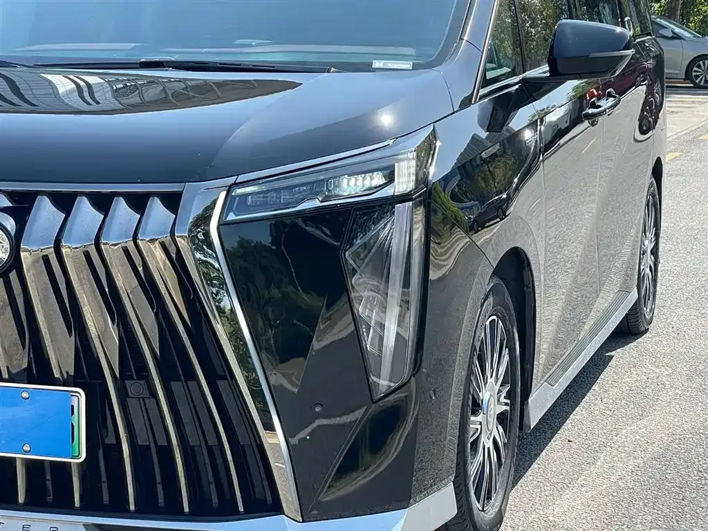 GAC Motor Trumpchi E9 — фото 10