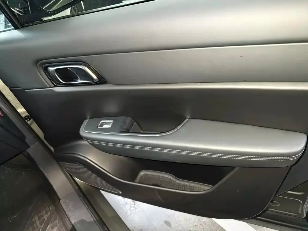 Li Auto ONE 2022 из CN, фото 2