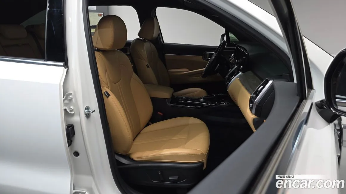 Kia Sorento — фото 7