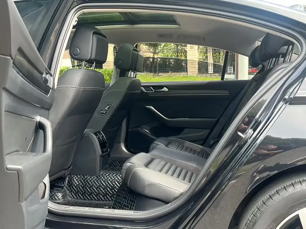Volkswagen Magotan 2022 из CN, фото 3