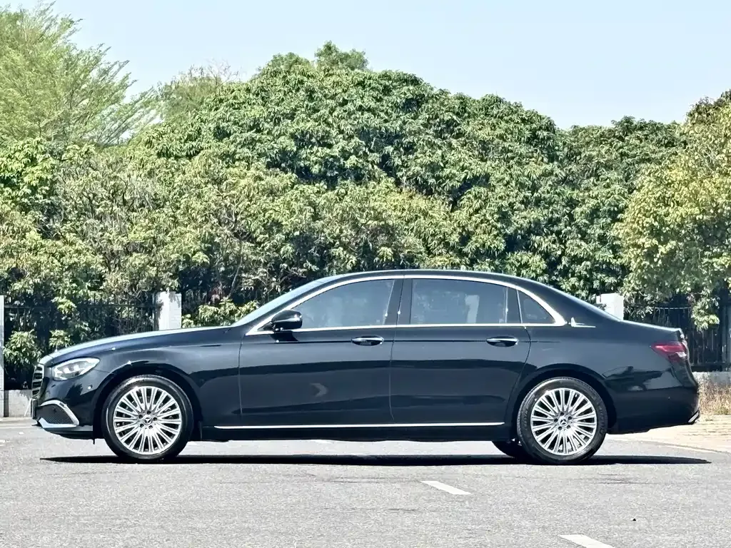 Mercedes-Benz E-Class 2023 из CN, фото 10