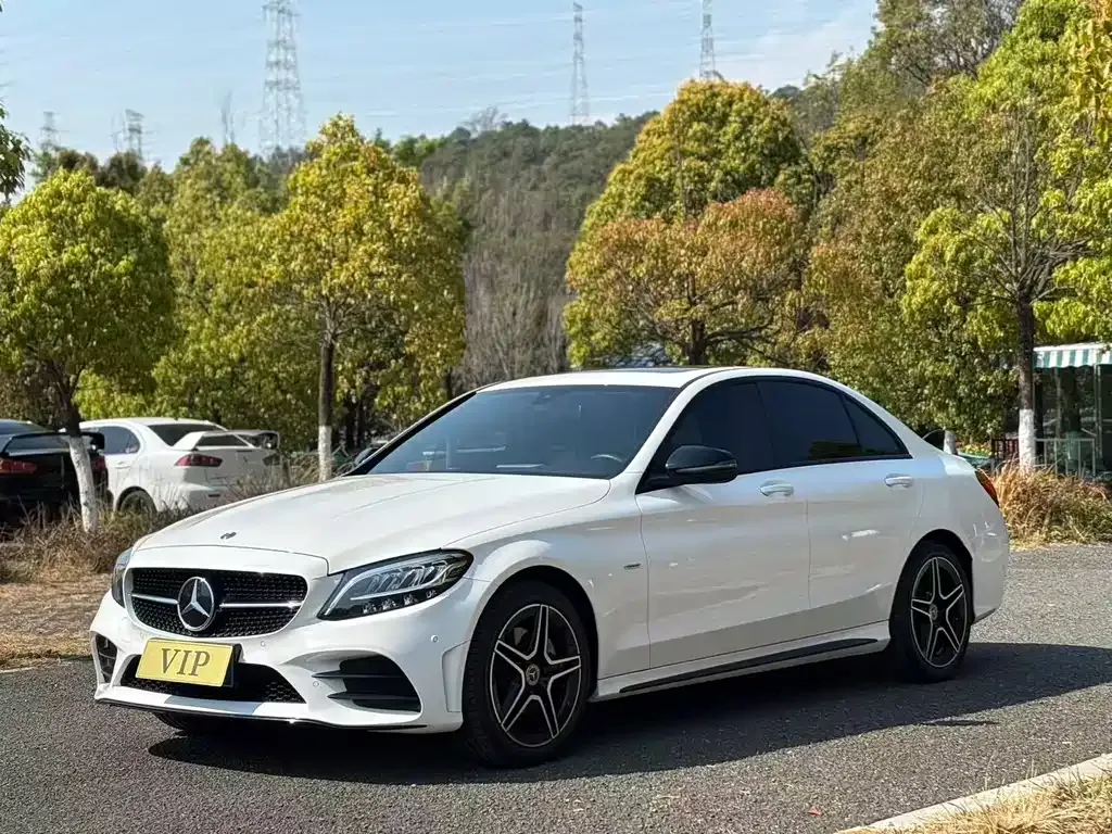 Mercedes-Benz C-Class — фото 1