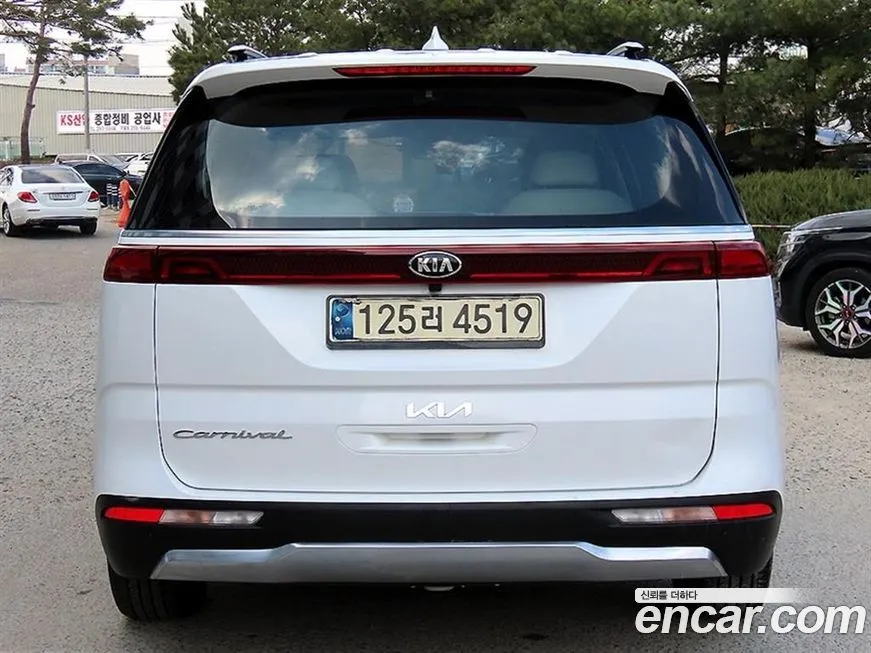 Kia Carnival 2021 из KR, фото 2