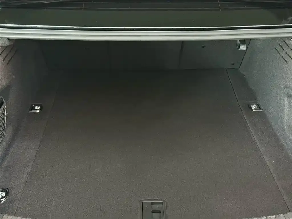 Audi A6L 2024 из CN, фото 5