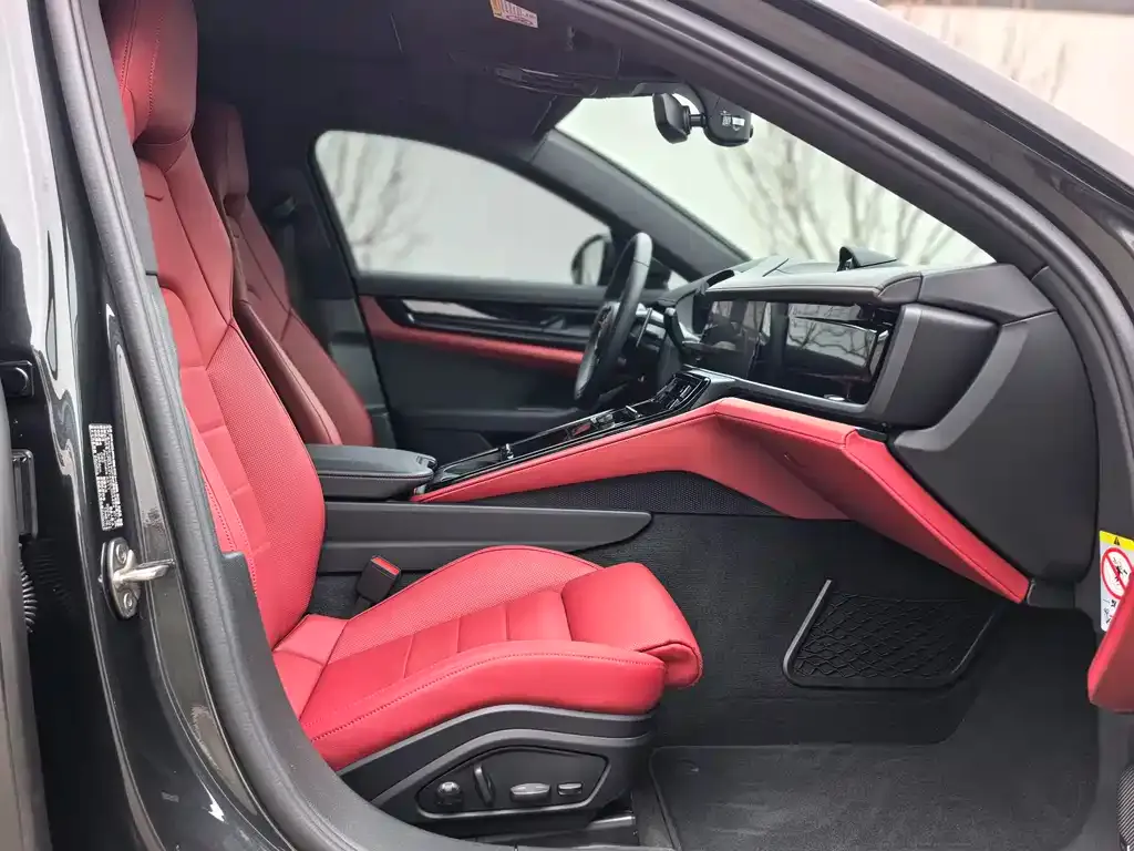 Porsche Panamera 2025 из CN, фото 4