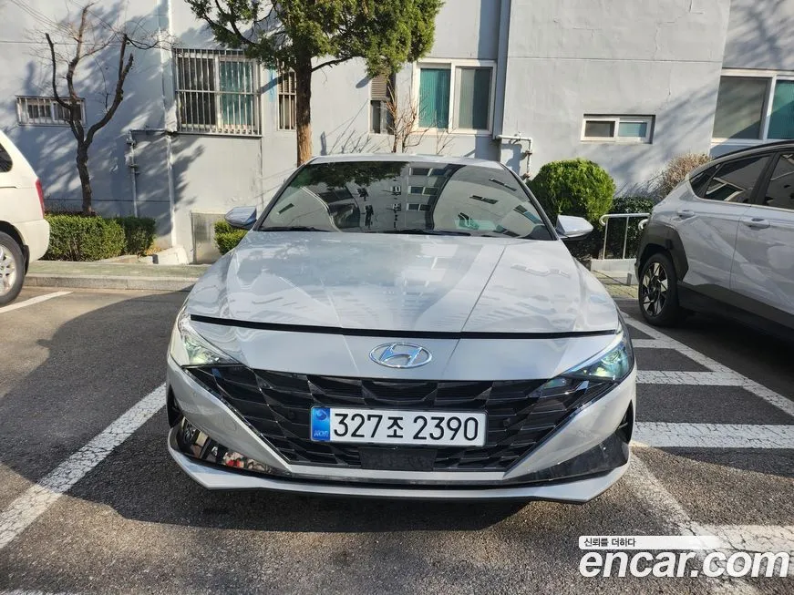 Hyundai AVANTE — фото 1