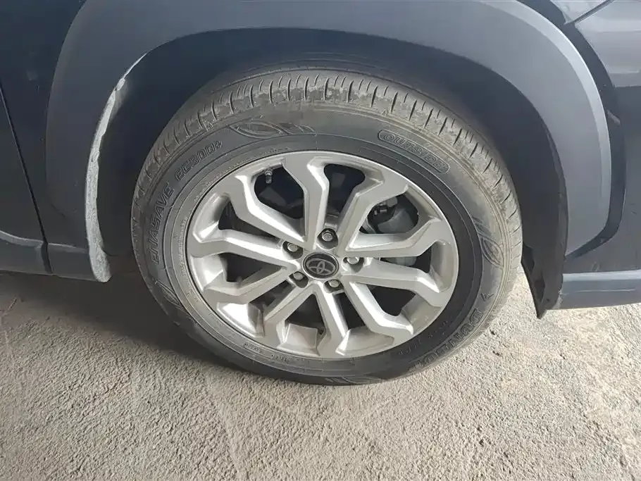 Toyota Frontlander 2023 из CN, фото 7