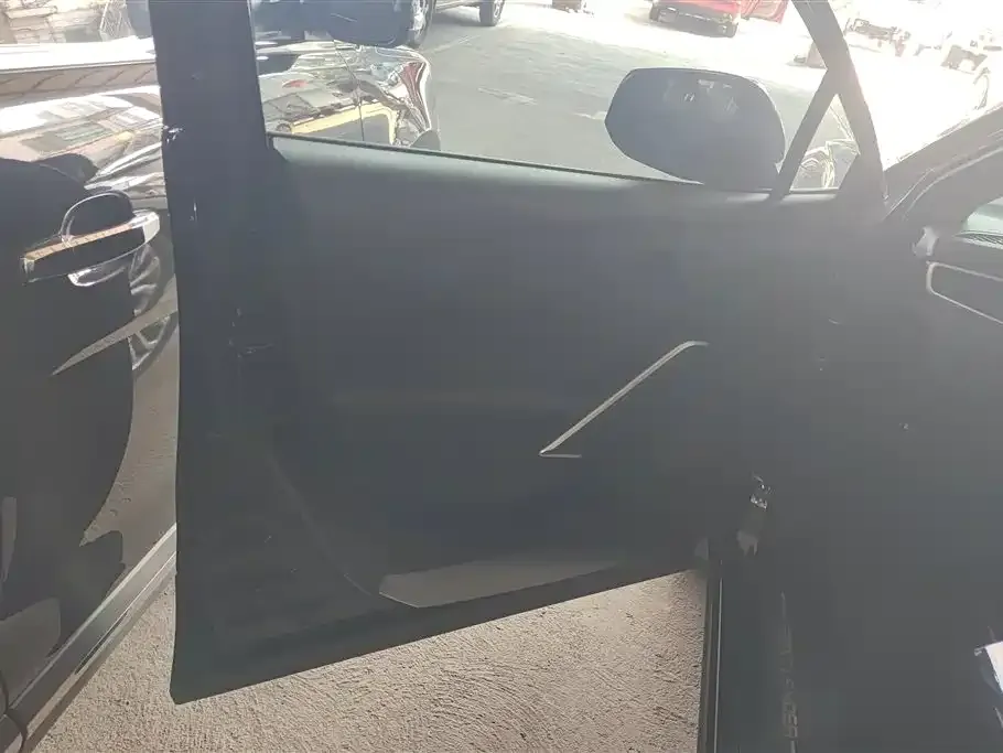 Toyota Frontlander 2023 из CN, фото 3