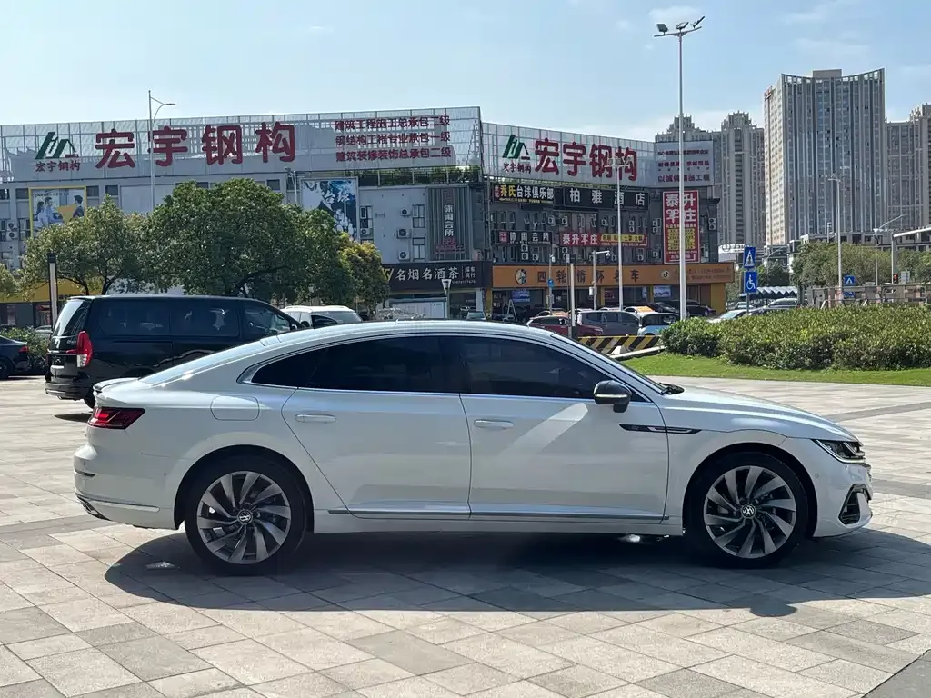 Volkswagen CC 2022 из CN, фото 4