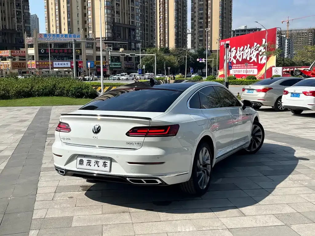 Volkswagen CC 2022 из CN, фото 6