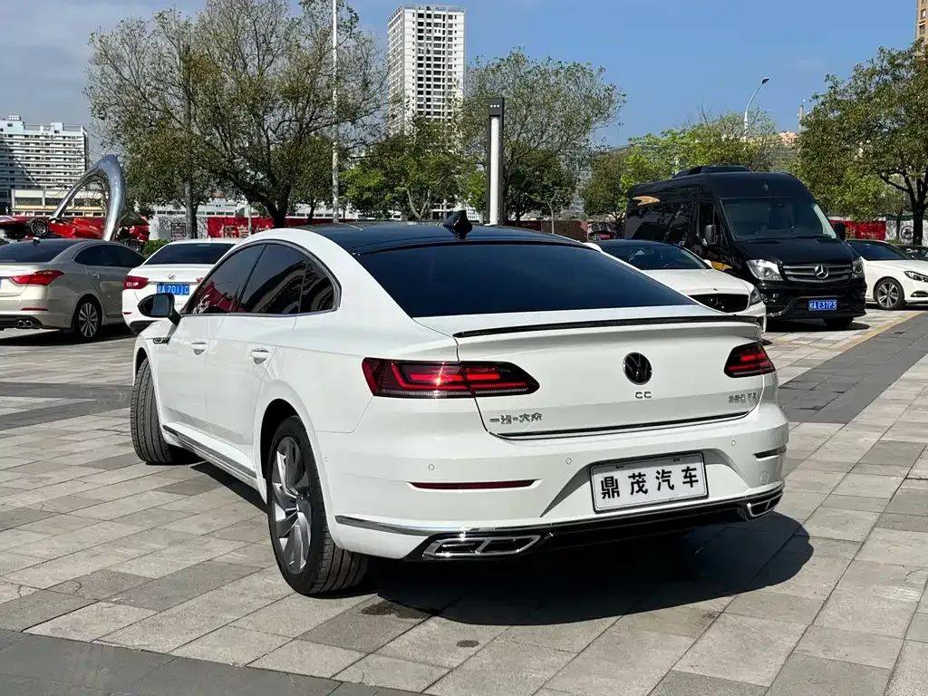 Volkswagen CC 2022 из CN, фото 10