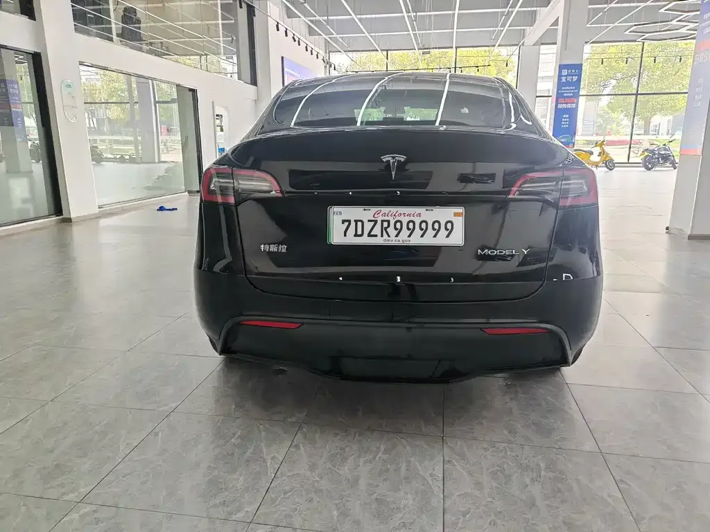 Tesla Model Y 2022 из CN, фото 8