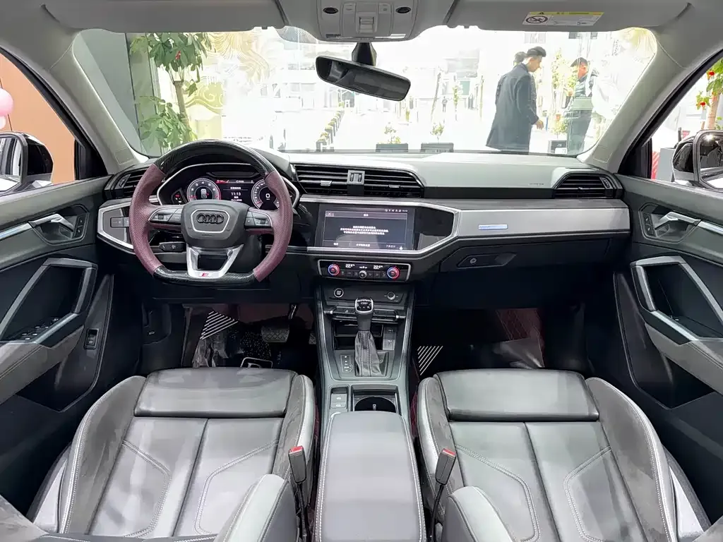 Audi Q3 Sportback — фото 4