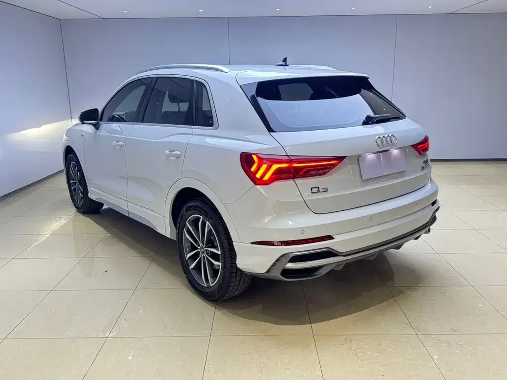 Audi Q3 — фото 5