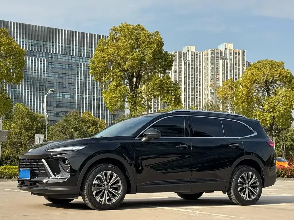 Buick Envision Plus — фото 6