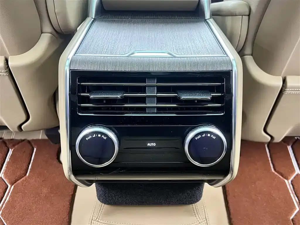 Land Rover Range Rover 2024 из CN, фото 3