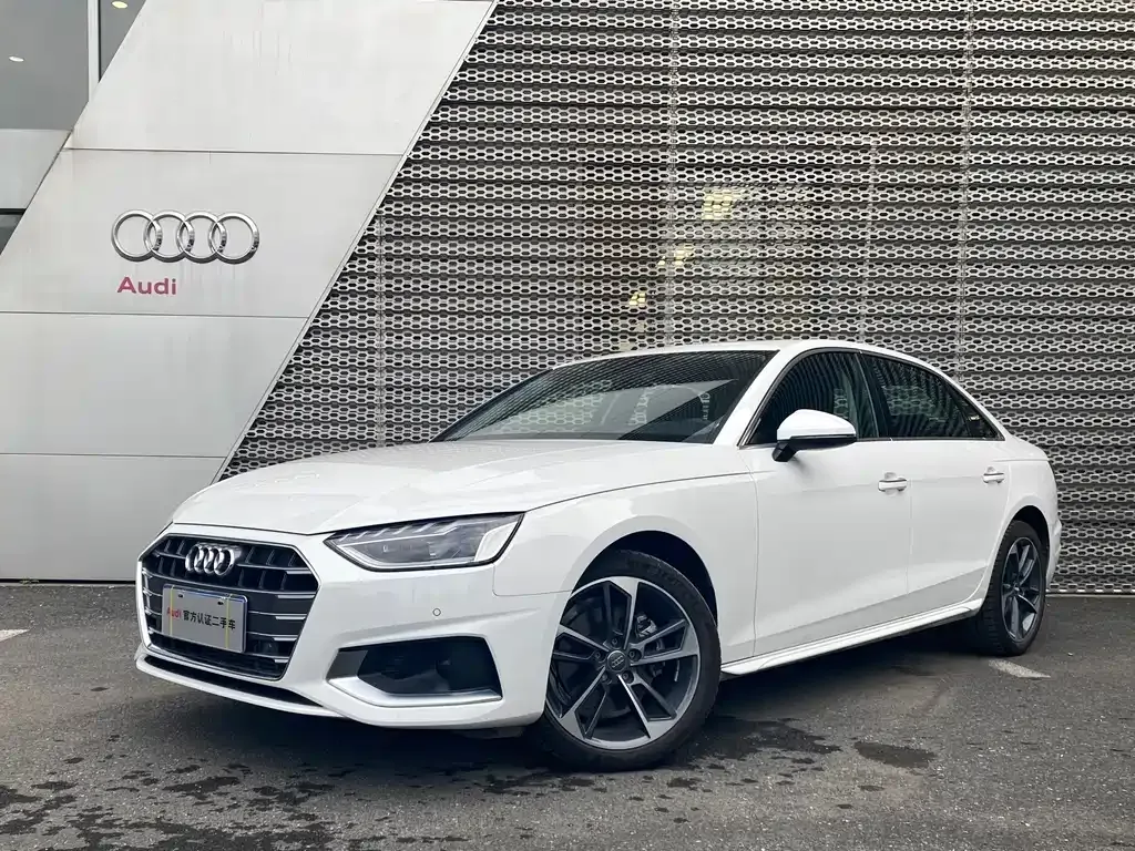 Audi A4L 2021 из CN, фото 1