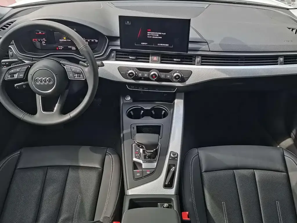 Audi A4L 2021 из CN, фото 5