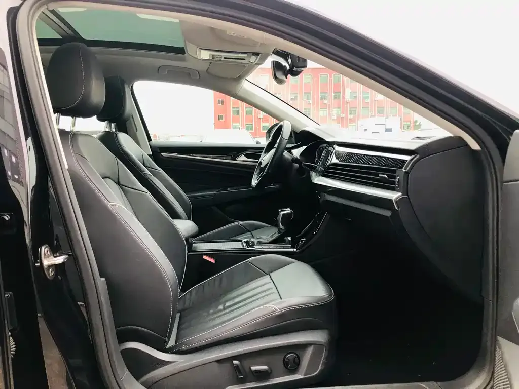 Volkswagen Passat New Energy 2022 из CN, фото 4